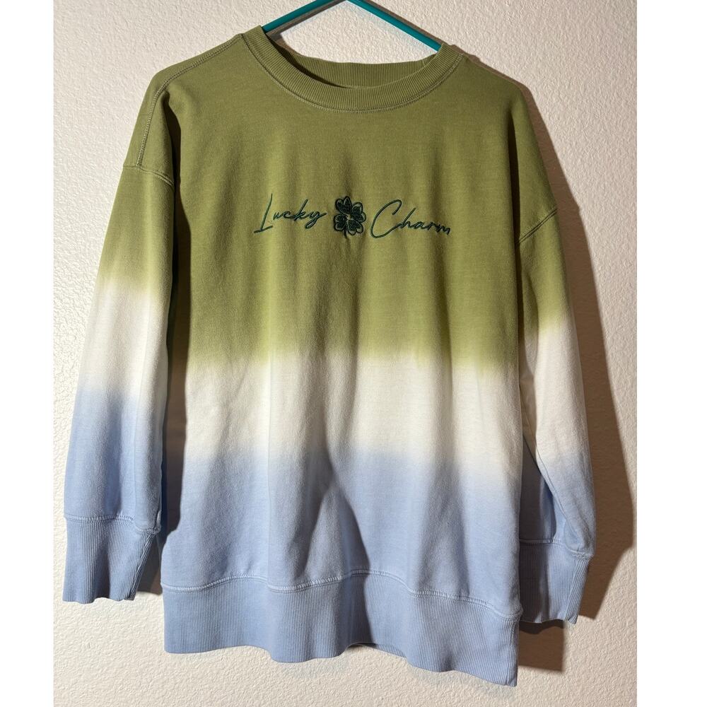 Feeling Festive Women's Size M Lucky Charm Blue Green Ombre Crewneck Sweatshirt